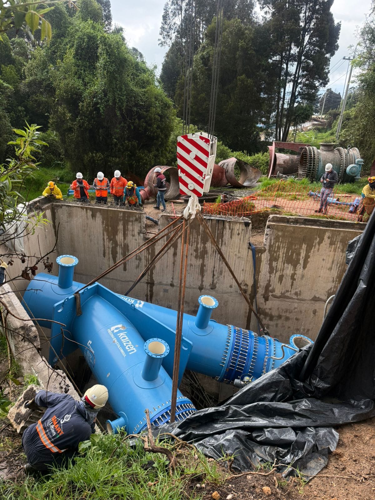 Yee de acero ubicada en la estructura